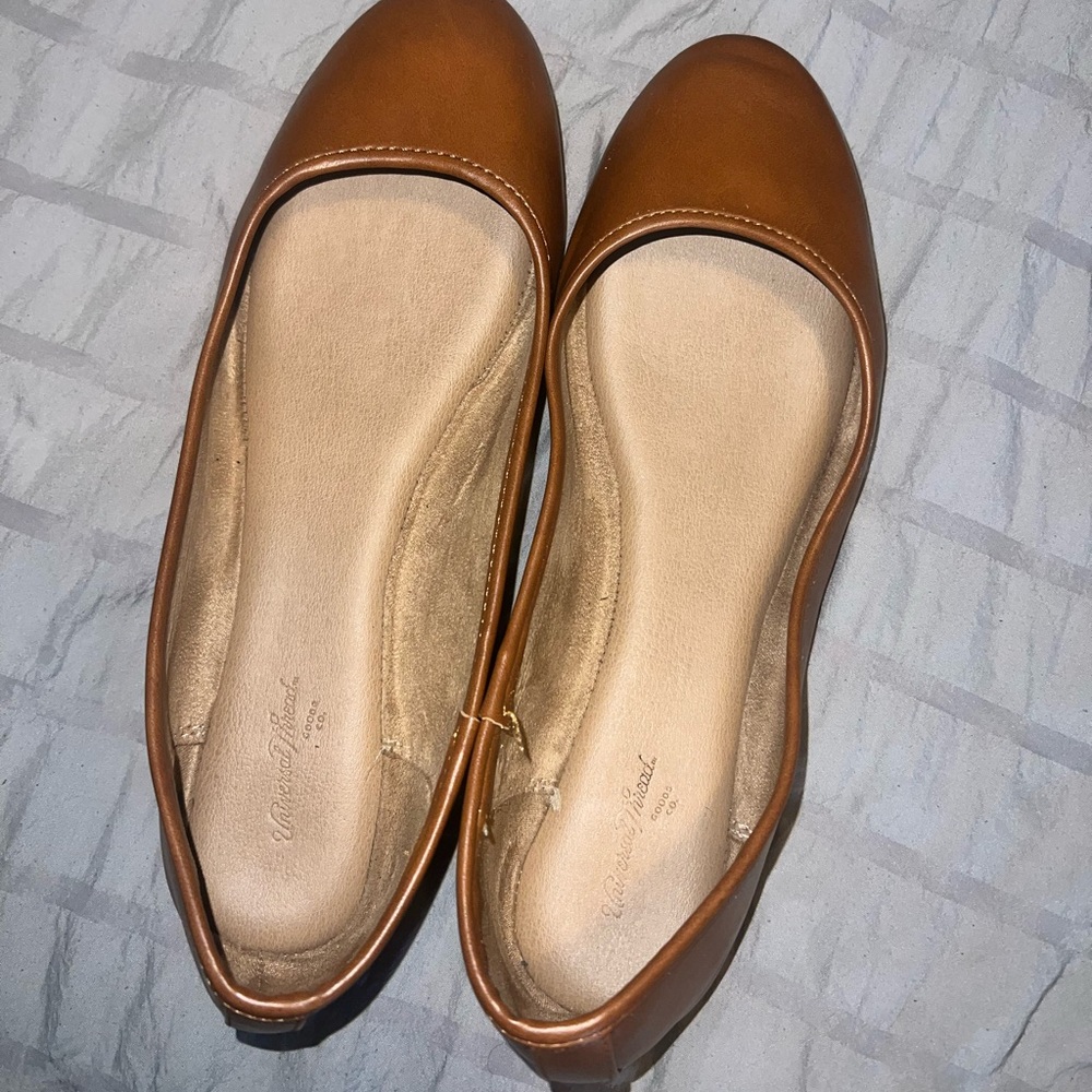 Like New Brown Women’s Flats